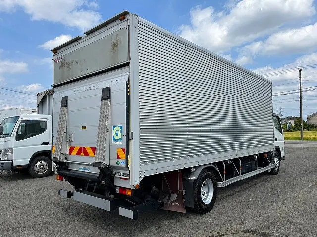 パワーゲート付きアルミバン